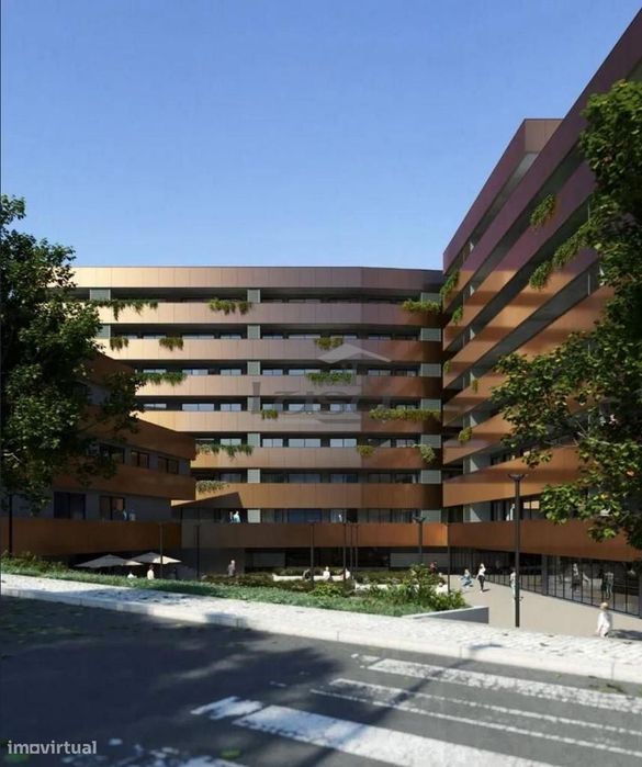 T0 Centro de Gaia com varanda e lugar de garagem