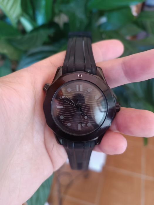 Relógio estilo ómega