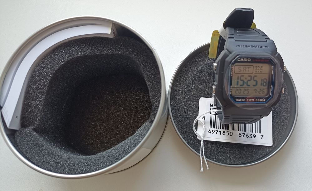 Часы Casio W-800H