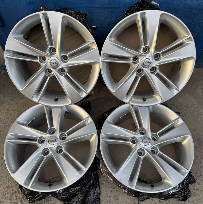 Диски 5 115 R17 оригінал Opel Insignia, Opel Astra