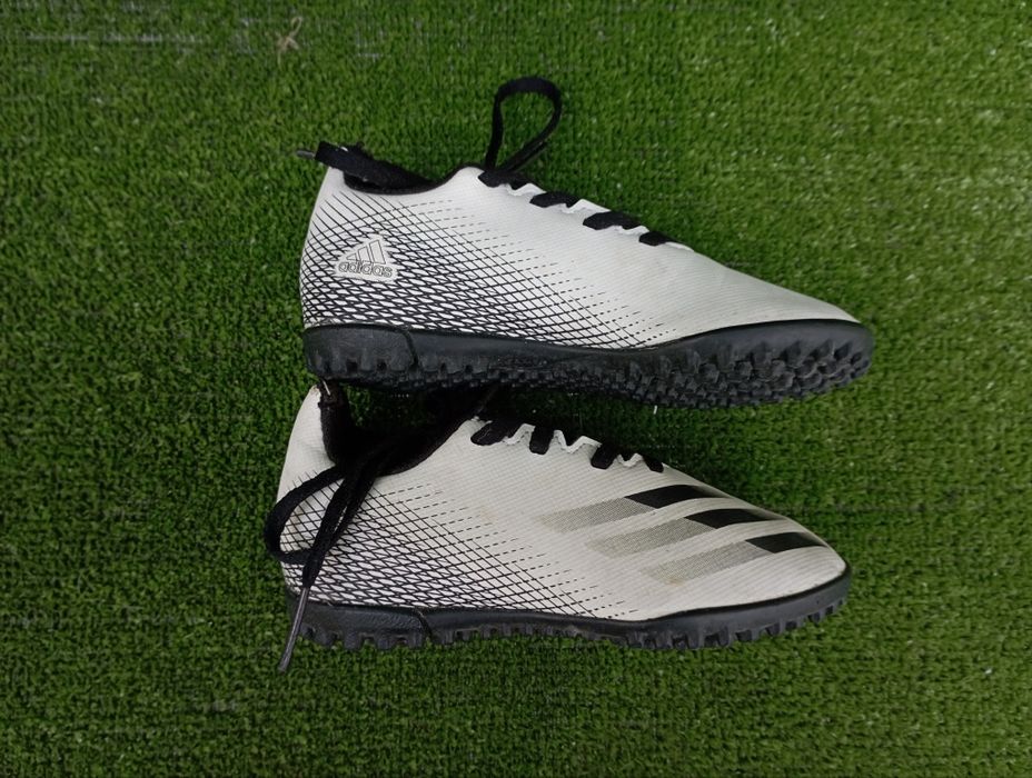 Дитячі кросівки сороконожки adidas