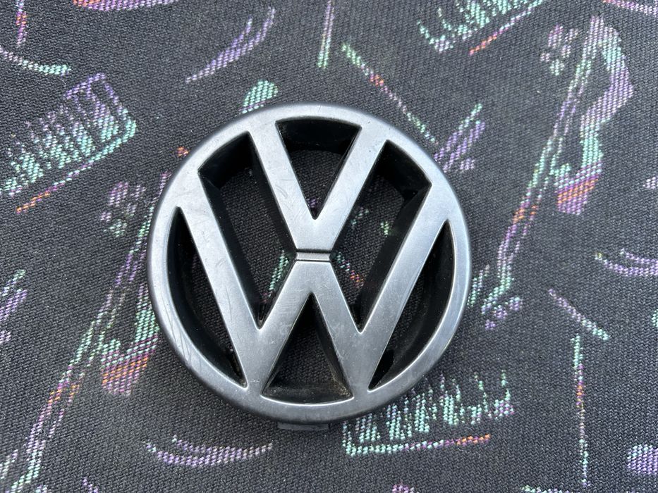 Daszek znaczek napis genesis vw 86c
