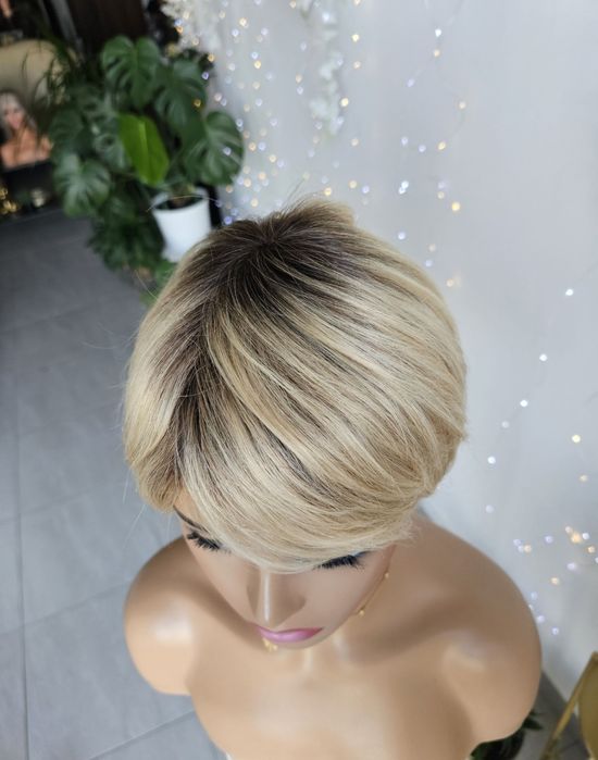 Krótka peruka Ania blon z włosów naturalnych