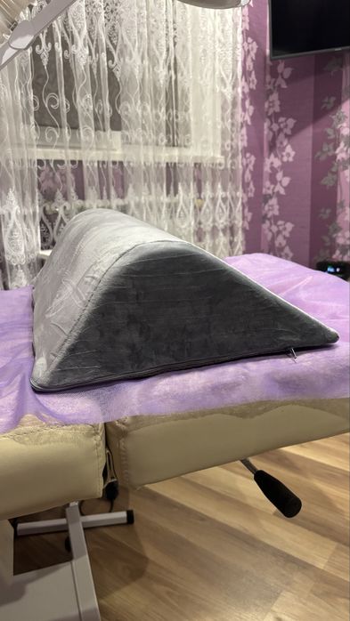Ортопедична подушка під ноги