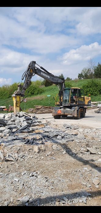 Wynajem Koparki z młotem wyburzeniowym Wyburzenia