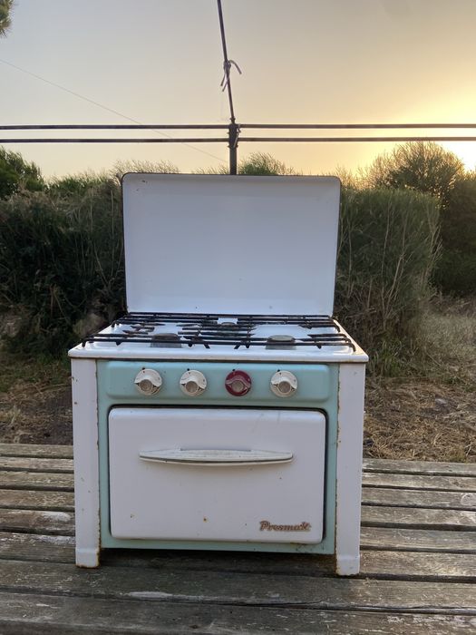 Fogão a Gás Vintage “Presmalt” – Ideal para Restauro