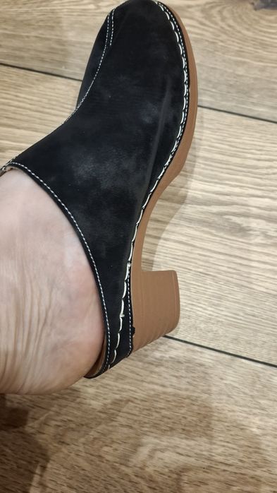 Klapki damskie nowe.