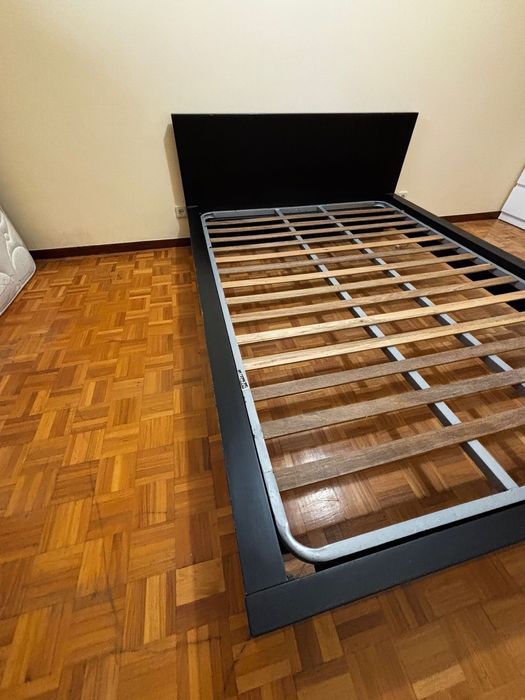 Cama Casal Preta + Colchão