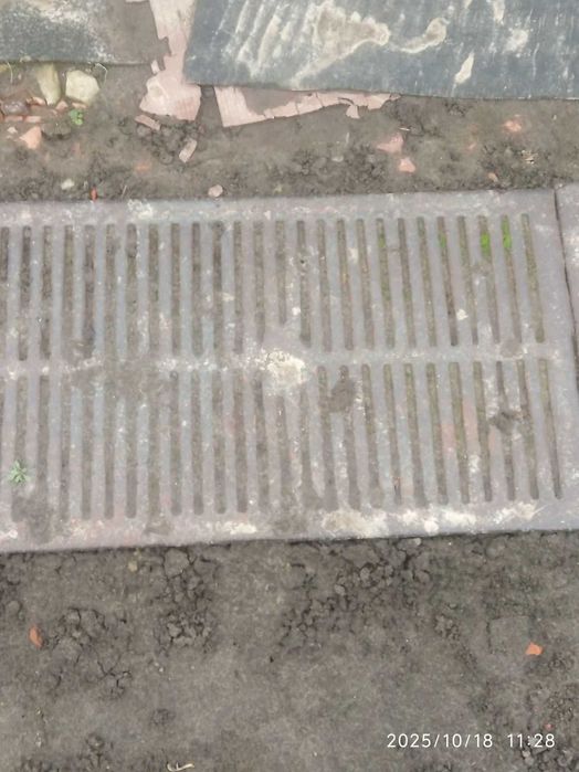 Решітка чавунна.