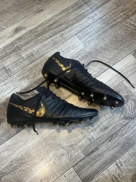 nike tiempo legend 7 - Купити футбольне екіпірування - Ціна на OLX.ua