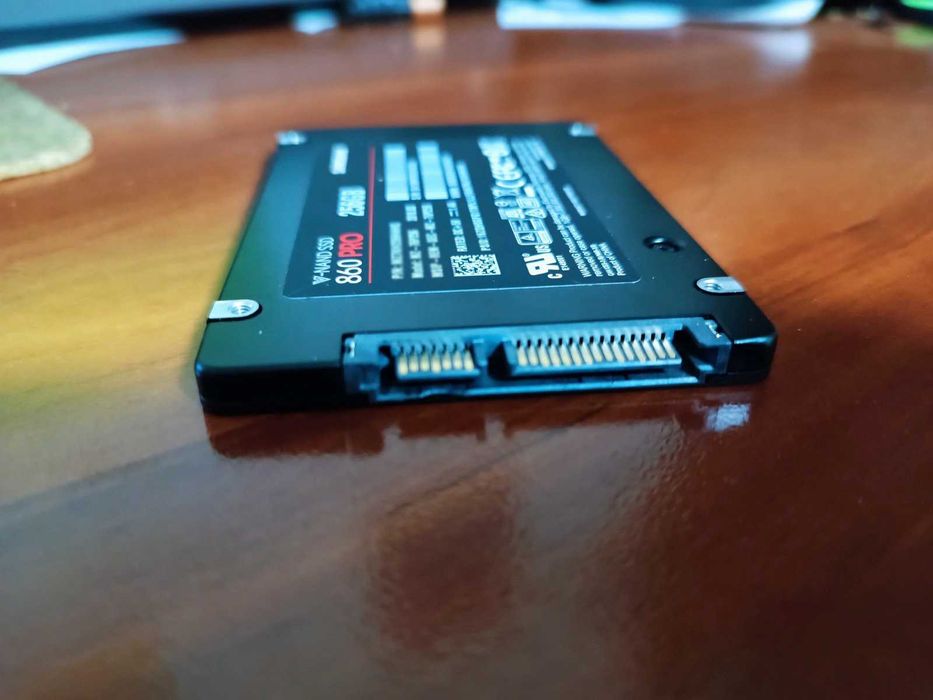 SSD накопичувач SAMSUNG 860 PRO SATA III