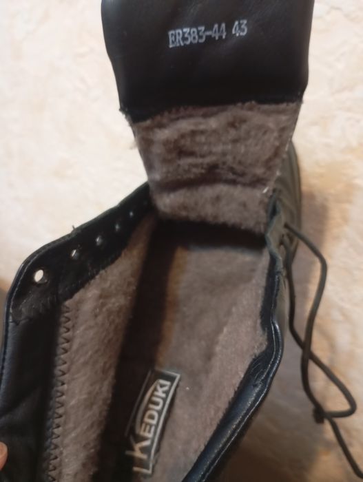Чоловічі теплі шкіряні кросівки  KEDUKI 43 розміру