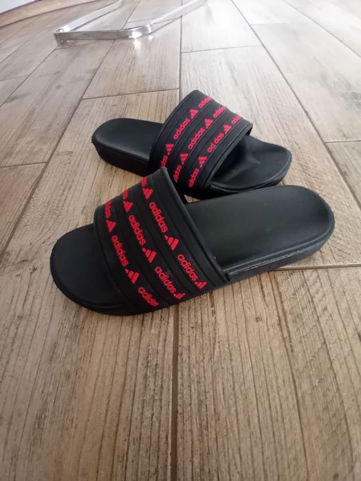Klapki nowe adidas 42