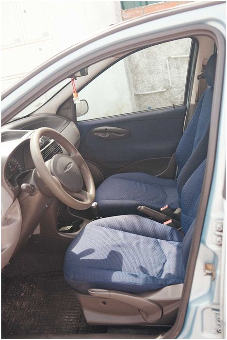 Fiat Punto Ano 2000 1.9 JTD ( Diesel ) 80cv