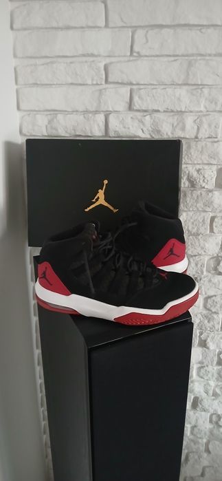 Adidasy Buty JORDAN MAX AURA rozmiar 40,5  sportowe dla chłopca