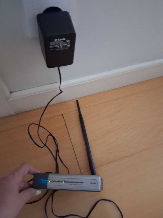 Router Wireless, modelo  D-link DI‑524