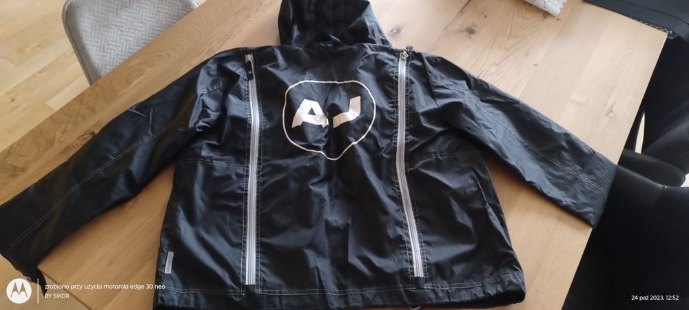 Kurtka wiatrówka Armani Jeans L