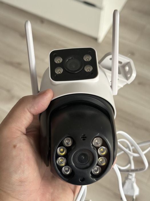 Hiseeu 4K 8MP Podwójny obiektyw Wifi Kamera monitorująca karta 128Gb