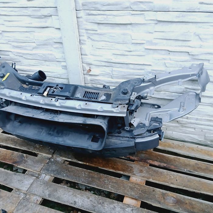Volvo s40 II V50 2.0 D Pas przedni chłodnice 462-46 Lub 426-26