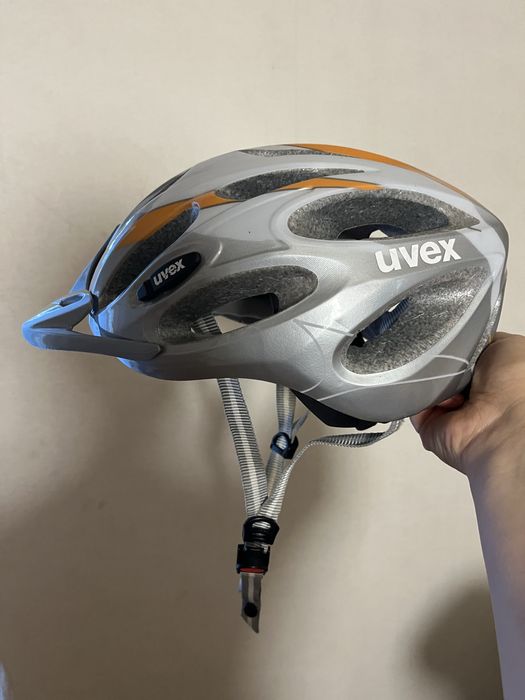 Велосипедний шолом Uvex
