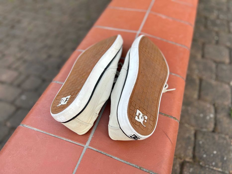 BUTY DC Na Lato | rozm. 42,5 | Kremowe