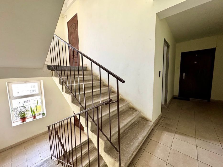 Продаж 2-х кімнатної квартири на вул. Симоненка