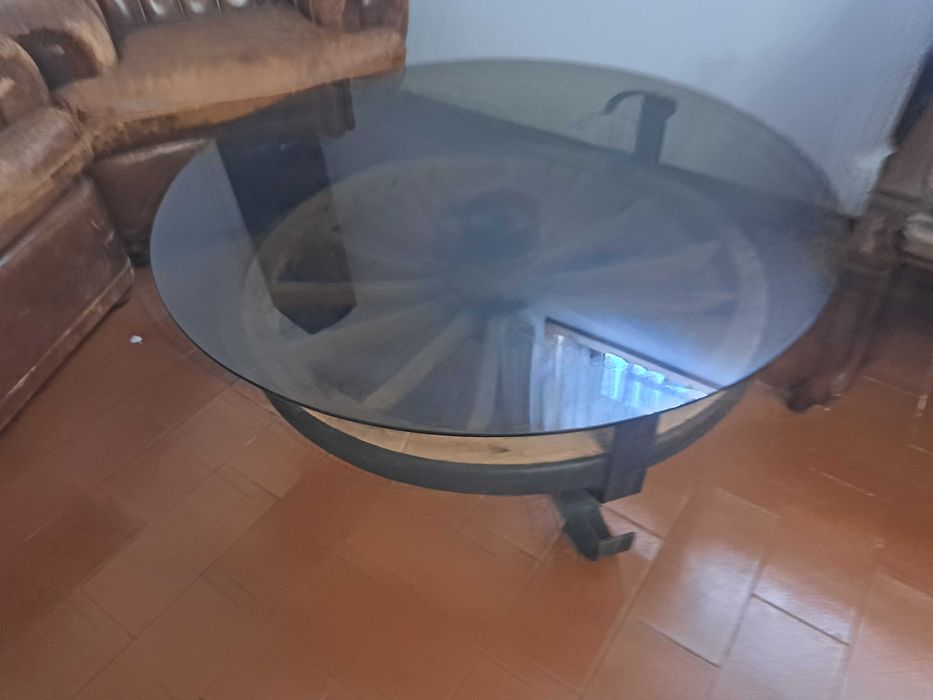 Mesa rustica em madeira