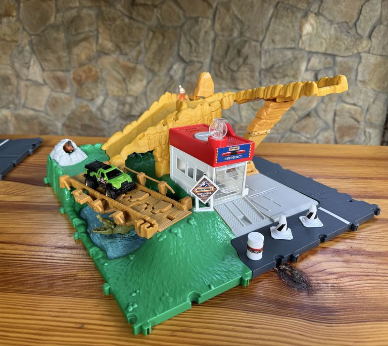 Набір іграшки машишки matchbox
