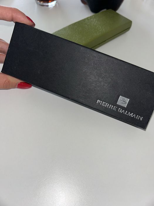 Caneta Pierre Balmain com estojo e certificado