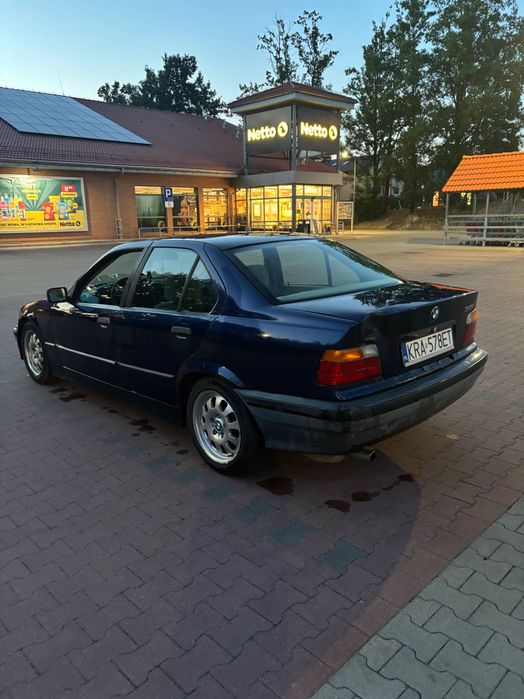 Sprzedam Bmw e36 318i