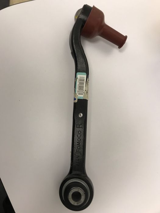 Важіль Mustang передній правий нижній