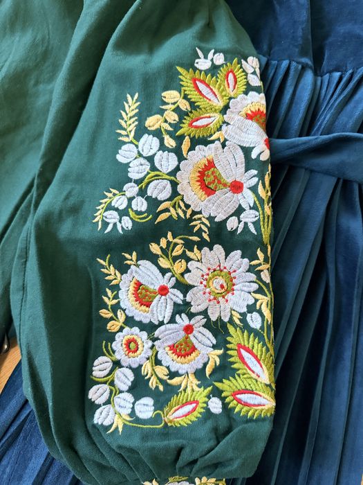 Sukienki i bluzki w stylu boho / folk – haft, wyjątkowe modele