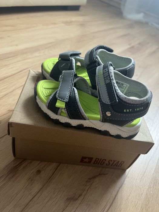 Sandały chłopięce rozmiar 24