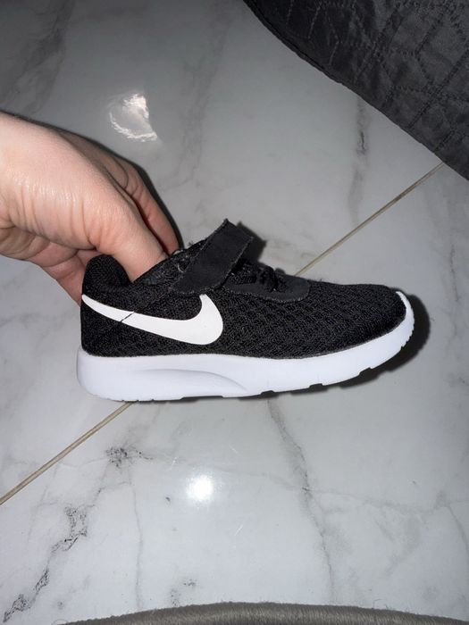 кросівки Nike 23,5 р