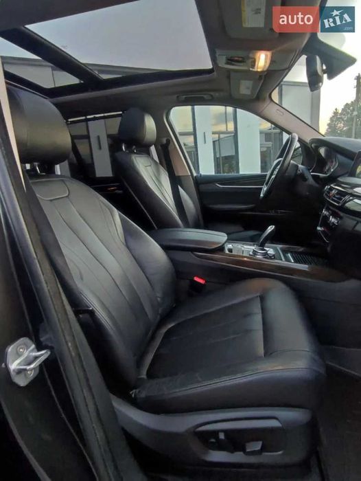 Автомобіль BMW X5 2016