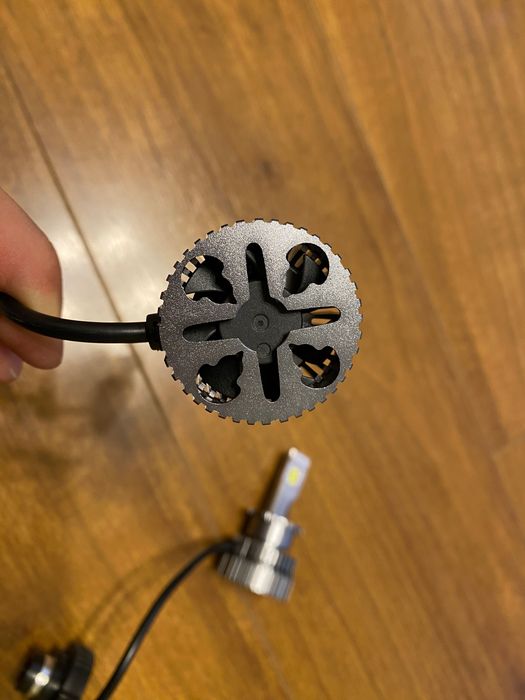 Żarówki D2S LED/ksenon  + przetwornice i adaptery