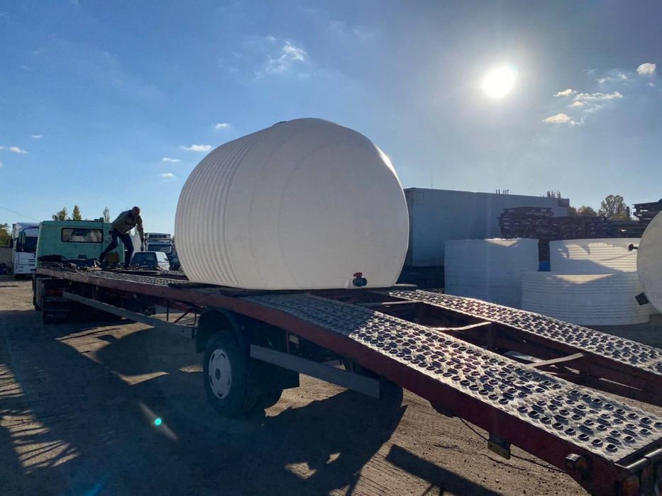 Від 8 000 грн! Пластикова ємність для води та КАС Пластиковая бочка