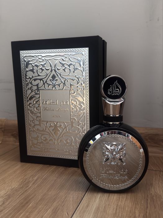 Lattafa fakhar black