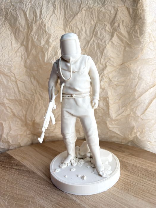 Rust фігурка хазмата