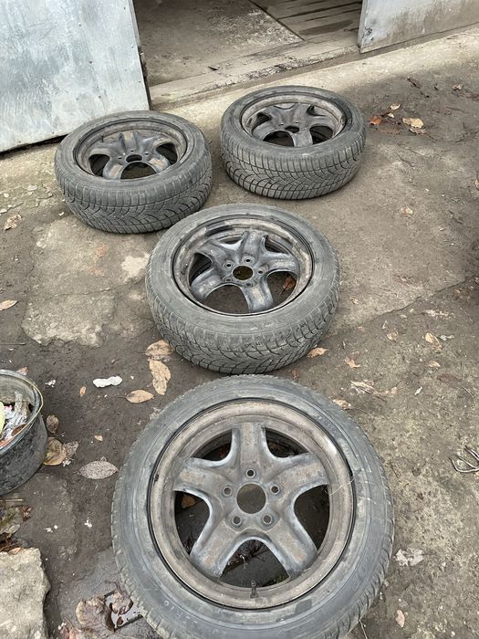 Продаю диски з резиною і ковпаками 205/55/r16