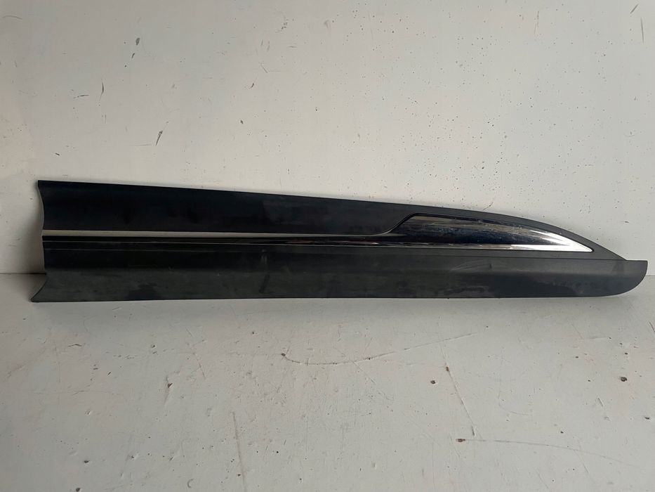renault scenic iv listwa drzwi prawa przód 801861209r