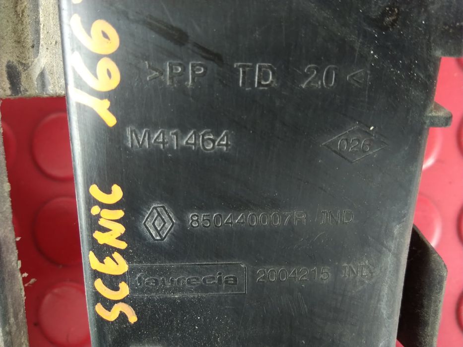 Suporte Parachoques Trás Direito 850440007R - RENAULT SCÉNIC III