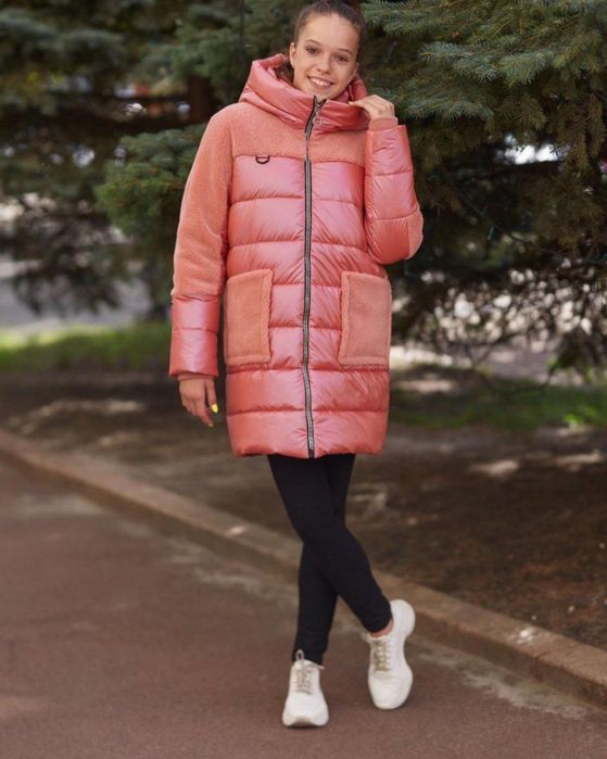 Зимова куртка дівчатка