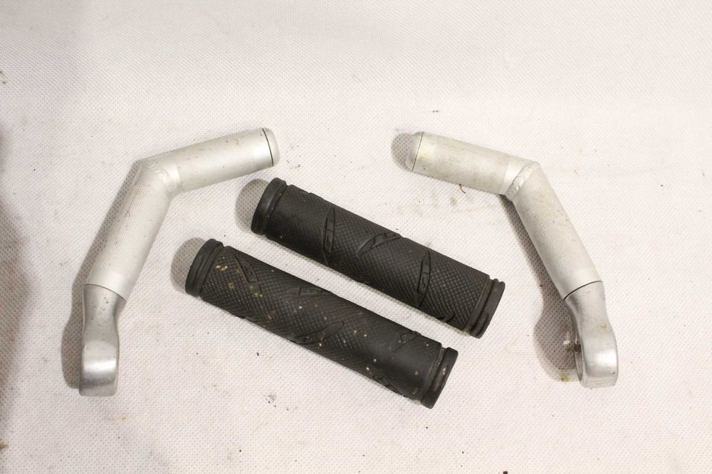 rogi + chwyty rowerowe GT retro mtb co1