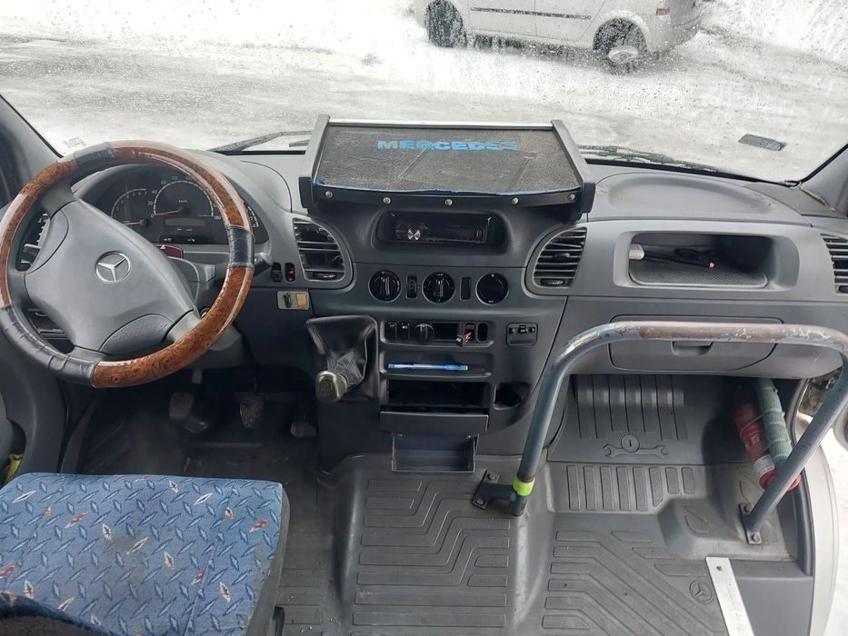 Deska rozdzielcza kokpit Mercedes Sprinter W901 W902 W903 W904 Lift Polift 00-06 Kokpit zegary panel środkowy schowek osłona boczki drzwi klamka atrapa kabiny wykładzina podłoga listwa stopień kratka nawiewu lewarek