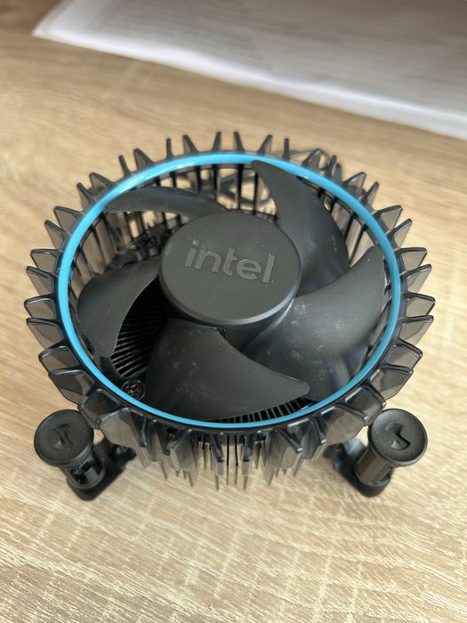 Chłodzenie komputerowe Intel BOX LAMINAR RM1