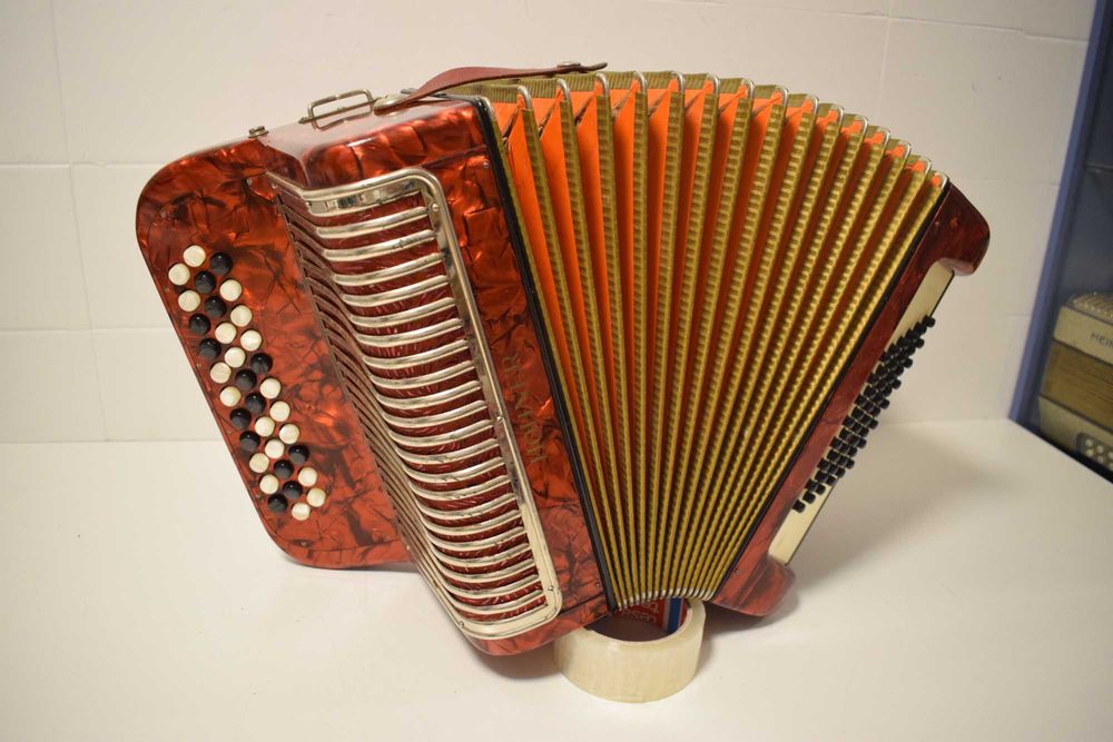 Acordeao Hohner Amati 2 Voz 48 Baixos, N 010