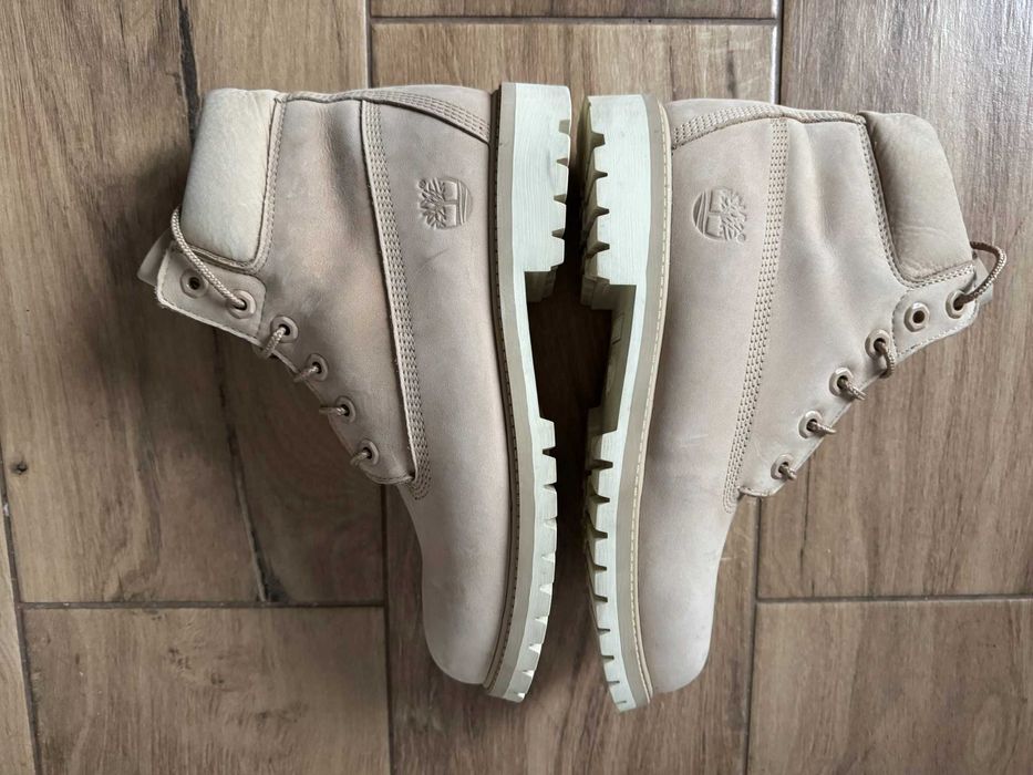 beżowe skórzane Timberlandy 6 Inch wodoodporne