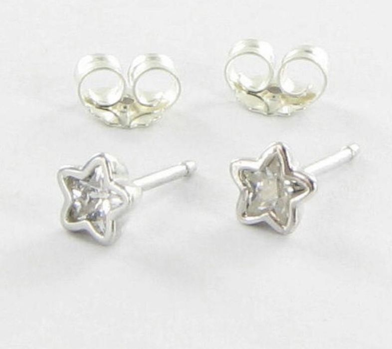 Kolczyki srebrne z cyrkoniamu Pandora nowe w pudelku