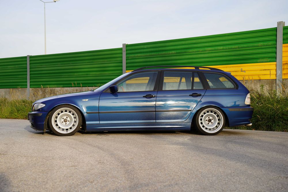 BMW e46 330i Touring Stance